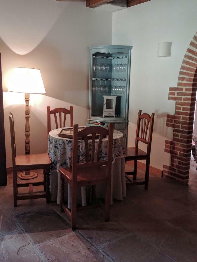 Trisileja En Novales Ξενοδοχείο Εξωτερικό φωτογραφία